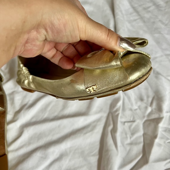 ⚜️ Tory Burch Metallic Gold Divine Bow Ballet Flats Shoe ⚜️ - Picture 5 of 8